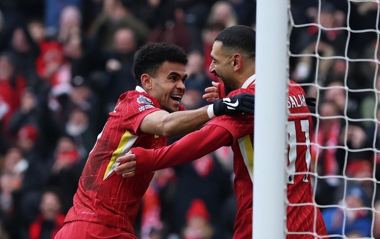 包含波尔图险胜阿森纳，萨拉赫补时绝平欧联杯的词条