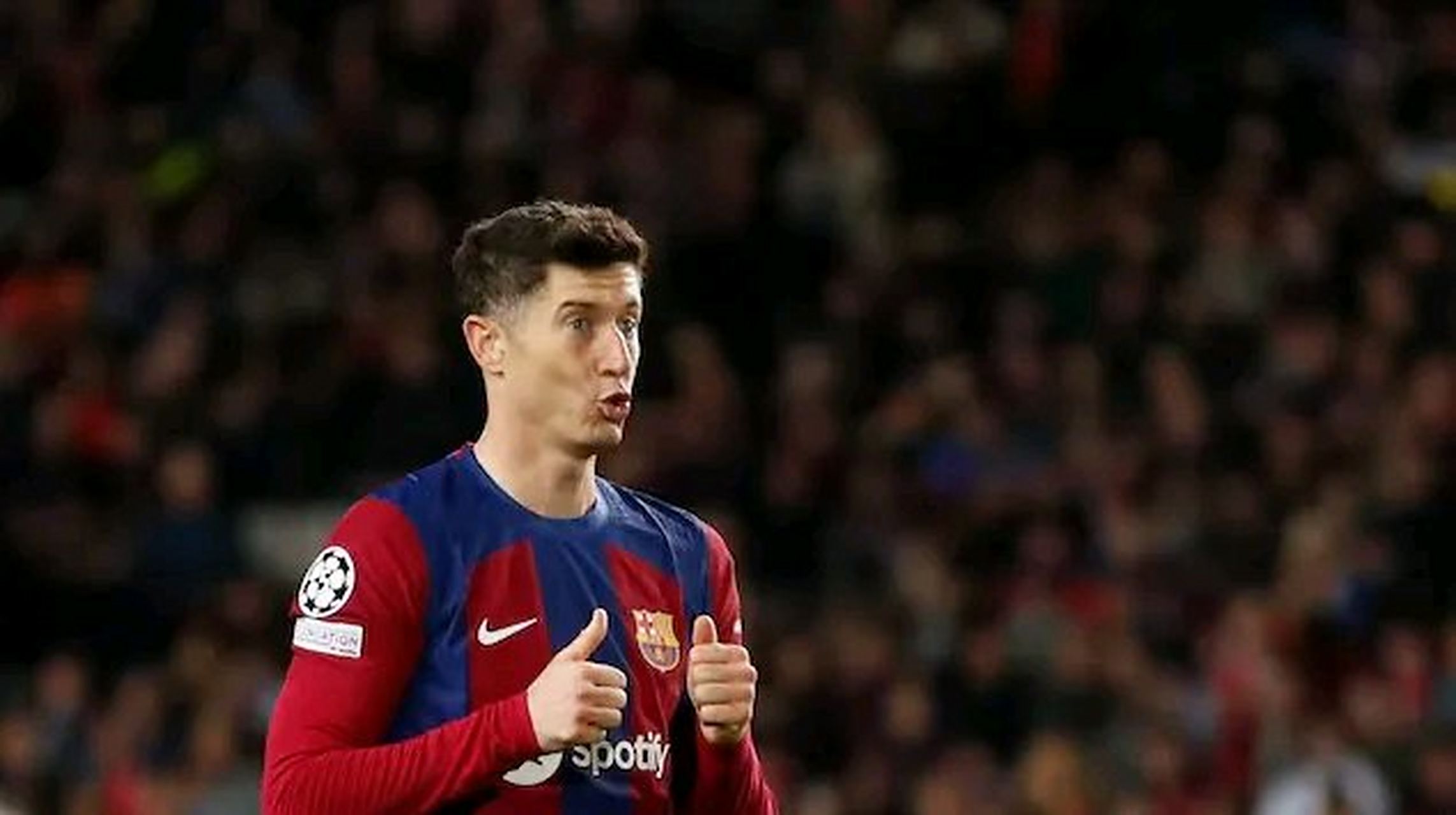 包含巴萨战平切尔西，莱万梅开二度欧冠的词条